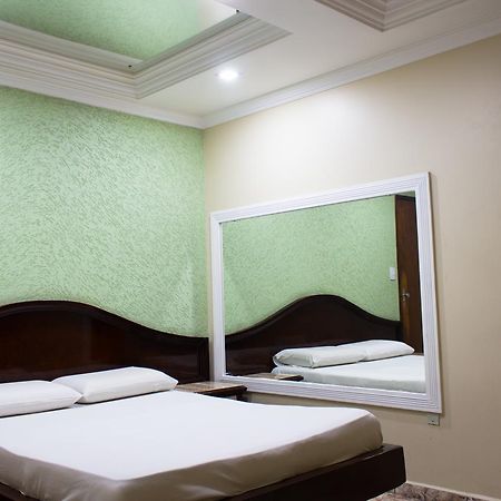 Hotel Valadares Нуклео-Бандейранти Экстерьер фото